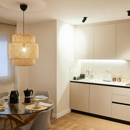 Apartamento Artes 6 *