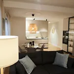 Apartamento Arts 6 *