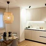 Apartamento Arts 6 *