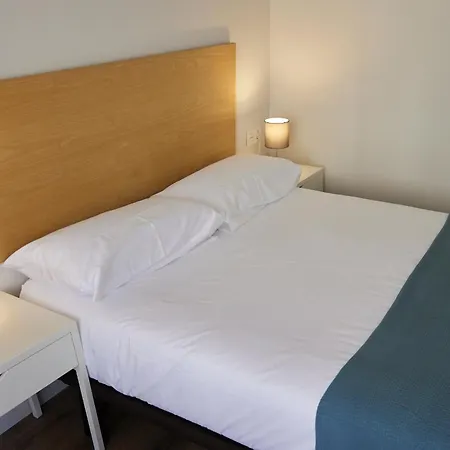 Arts 6 Apartmán *
